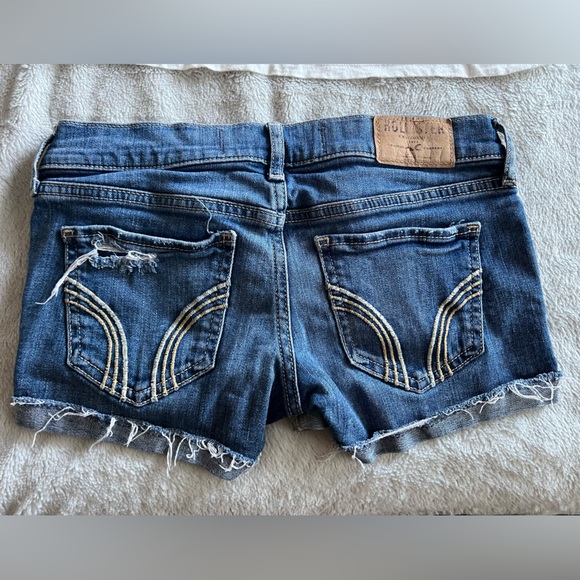 Hollister Outfit Bundle - Picture 4 of 6
